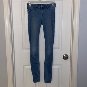 Low-Rise Medium Wash Hollister Jeans